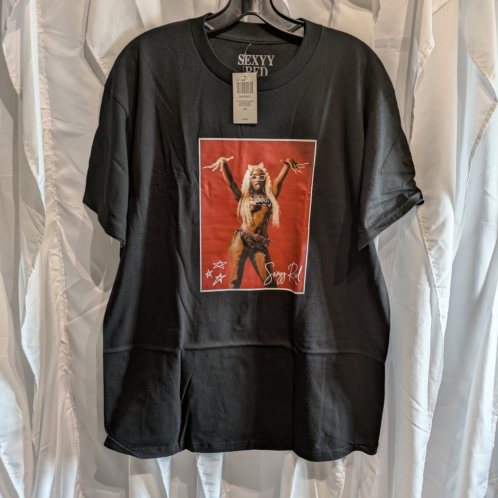 A8 Sexxy Red Black Graphic T-Shirt with Red Print Large NWT